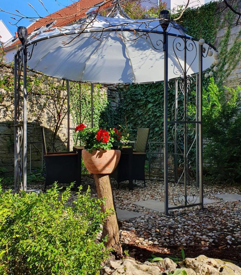 Hotel & Restaurant Sonnenhoefle Sommerhausen Eksteriør billede